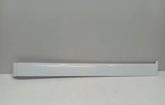 Mercedes-Benz Vito Viano W639 Sliding door trim (molding) A6396913108 M8387D