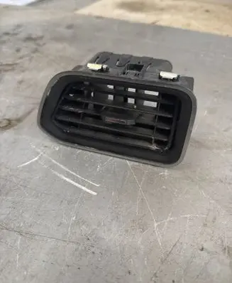 Renault Master III Dashboard air vent grill cover trim 687517173r