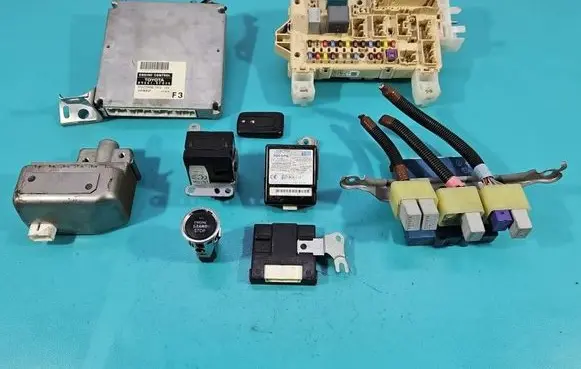 Toyota Corolla Verso E121 Engine control unit/module ECU 896610F030 IMPRK1556885