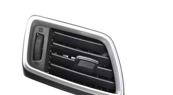 Nissan Qashqai Dashboard air vent grill cover trim 687604EA0A