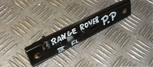 Rover Range Rover Seat belt trim PRAWY PRZÓD