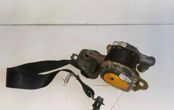 Toyota RAV 4 (XA20) Front seatbelt 7L7040P 122978