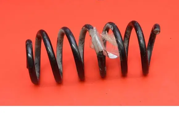 Renault Clio I Rear coil spring 