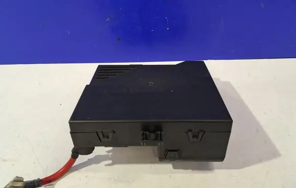 Mercedes-Benz S W221 Fuse box set A2215408745 A2215457132