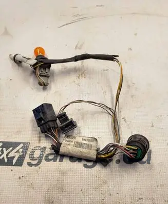 Volvo V70 Headlight/headlamp wiring loom/harness 89070533 P2004