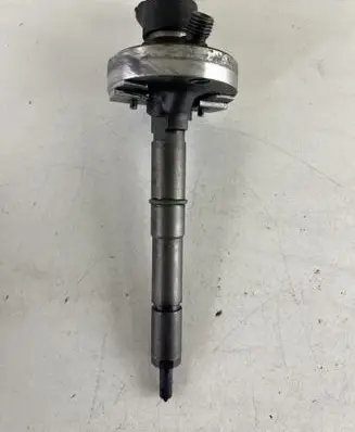 Nissan Patrol Y61 Fuel injector 0445110284 044511028