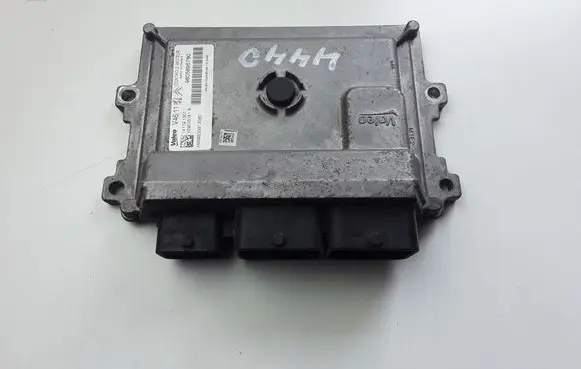 Peugeot 208 Engine control unit/module 9805895780