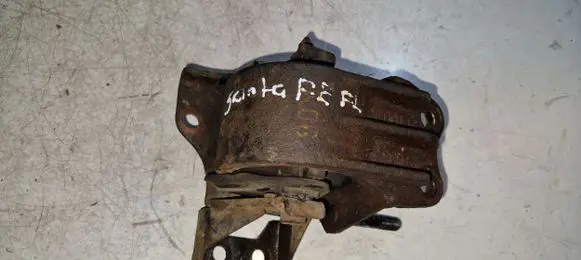 Hyundai Santa Fe Engine mount bracket 218352P100