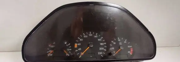 Mercedes-Benz C W202 Speedometer (instrument cluster) 88311224