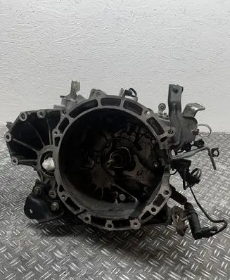 Manual 5 speed gearbox