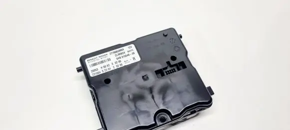 Nissan Qashqai J12 Climate control unit 277606UM6A