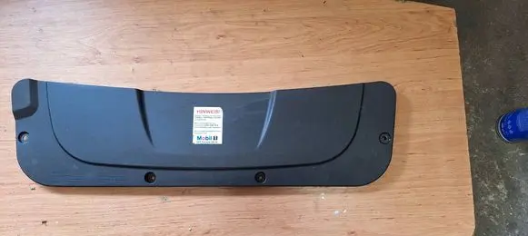 BMW 7 E65 E66 Radiator trim 7788914