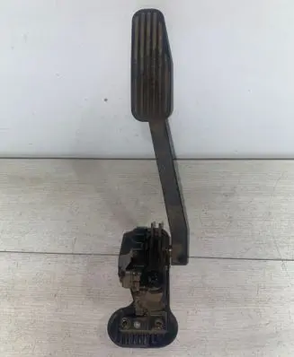 Volvo XC70 Accelerator throttle pedal 30636004 6PV00853701