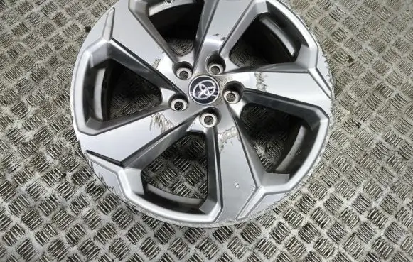 R18 alloy rim