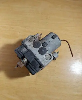 Audi A6 S6 C4 4A ABS Pump 8D0614111
