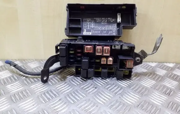 Subaru Forester SF Fuse box set 82231FC00271