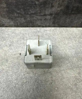 Volkswagen Touran I Other relay 141951253B 20240072