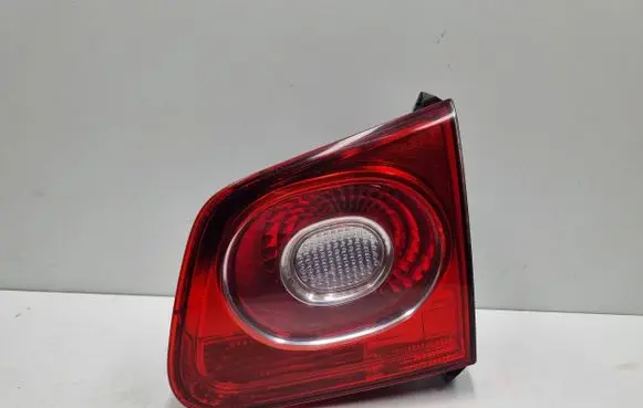 Volkswagen Tiguan Tailgate rear/tail lights 5N0945094C