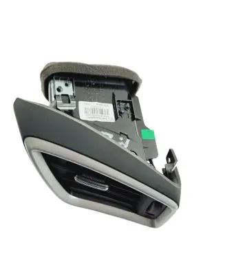 Nissan Qashqai Dashboard side air vent grill/cover trim 68760HV00B