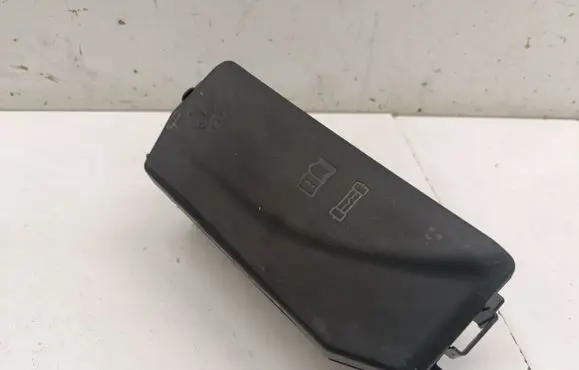 Volkswagen Taigo Fuse box set 2Q0927165A