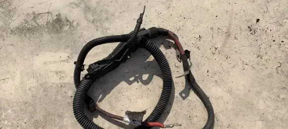 Opel Insignia A Positive cable (battery) 13295309
