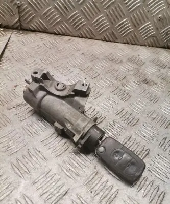Audi A6 S6 C5 4B Ignition lock 4b0905851b