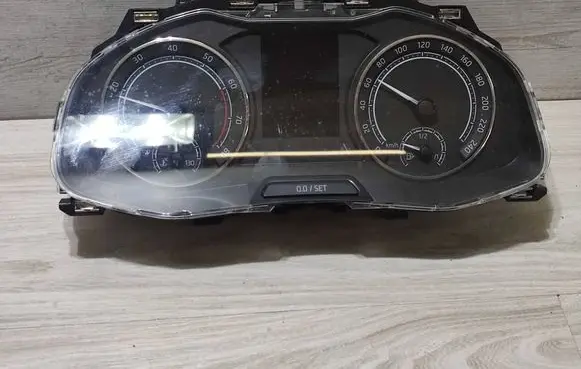 Skoda Scala Speedometer (instrument cluster) 654920740A