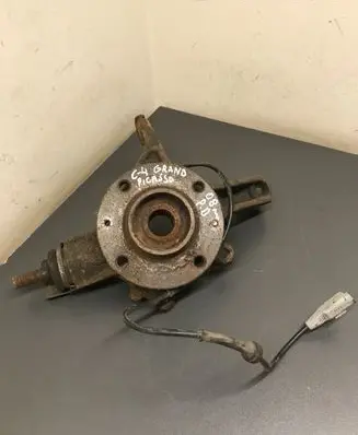 Citroen C4 Grand Picasso Front wheel hub