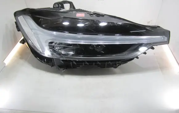 Volvo XC60 Headlight/headlamp 32404706 54A5A5A3A