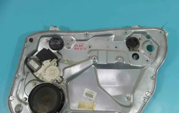 Seat Ibiza III (6L) Front door window regulator with motor 6Q2959801A IMPRK1352966