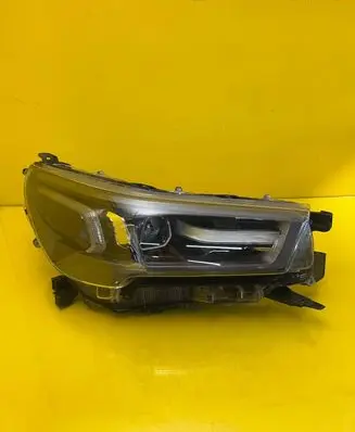 Toyota Hilux VIII Headlight/headlamp 81110-0KP41