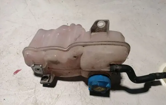 Smart ForFour I Coolant expansion tank/reservoir A4545000149 MR597674