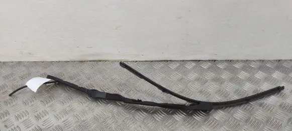 BMW 3 G20 G21 Windshield/front glass wiper blade 9448916