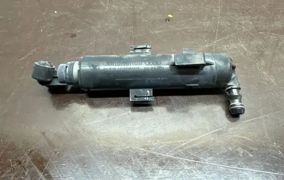 Audi A1 Headlight washer spray nozzle 8X0955102A