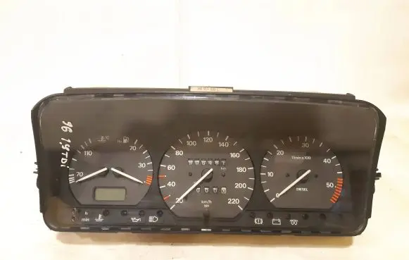Volkswagen PASSAT B4 Speedometer (instrument cluster) 3A0919033C 6160593040