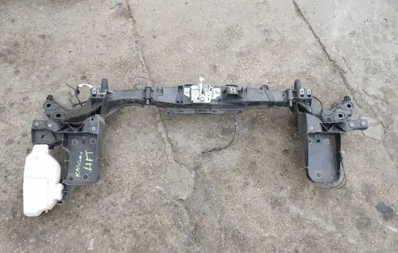 Renault Kangoo III Radiator support slam panel