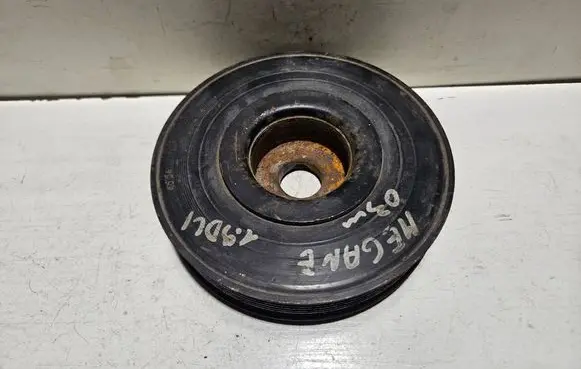 Renault Megane II Crankshaft pulley 8200523072
