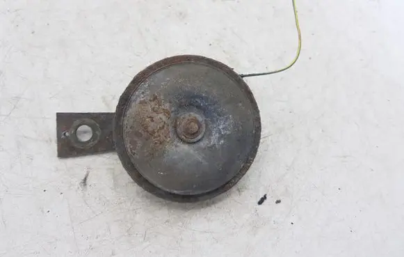 Nissan X-Trail T30 Horn signal