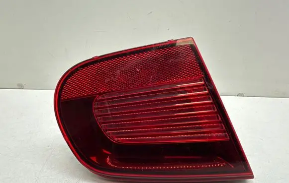 Volkswagen Eos Tailgate rear/tail lights 1Q0945093