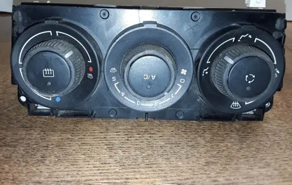 Peugeot 308 Climate control unit 5E094010