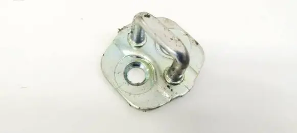 Nissan Note (E12) Front door lock loop/hook striker 