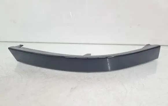 BMW 7 E65 E66 Rear/tail light trim molding 51127155445 7155445