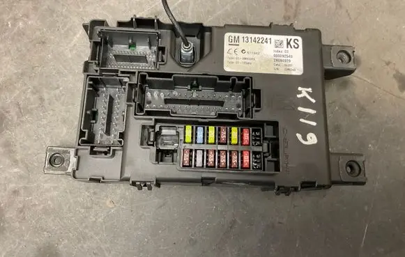 Opel Vectra C BSM Control unit 13142241 28084929