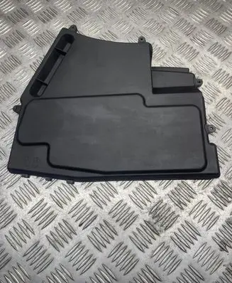 BMW 5 E60 E61 Fuse box cover 7520899 58650910