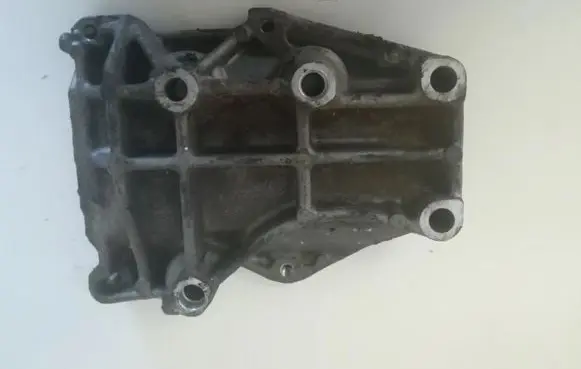Alfa Romeo 147 Engine mounting bracket 60630739