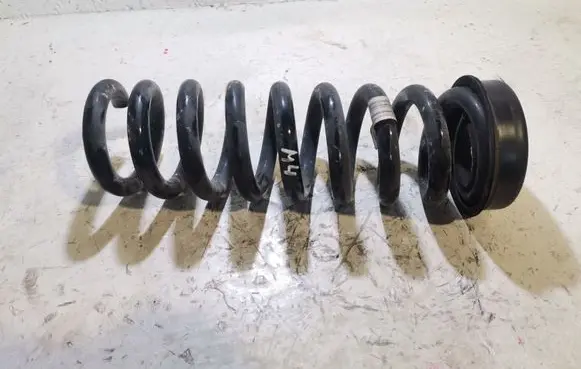 BMW M4 F82 F83 Rear coil spring