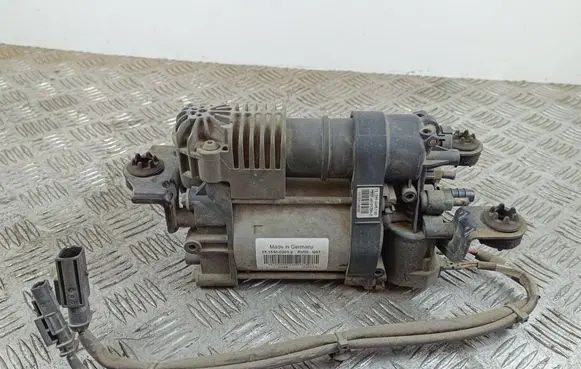 Maserati Levante Air suspension compressor/pump 15155002012