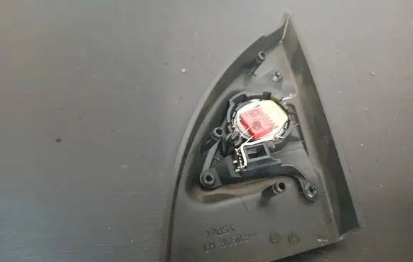 Volvo XC90 Front door high frequency speaker 8650244