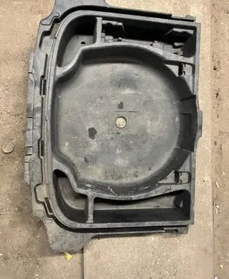 Volvo C30 Spare wheel section trim 