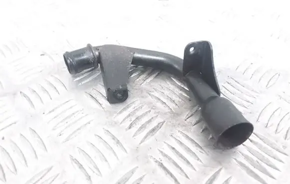 Mercedes-Benz E W210 Engine coolant pipe/hose